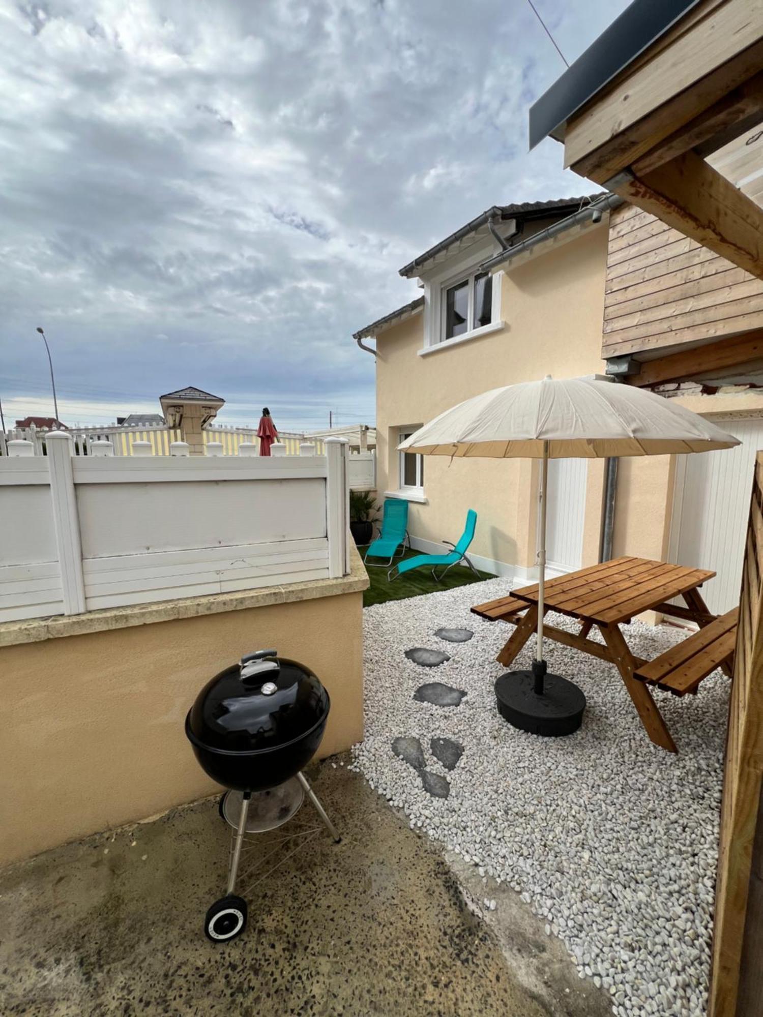 Maison De La Marine Dives-sur-Mer Exteriör bild